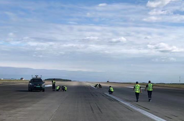 1666751188362887.png 安全保障我先行——飛行區(qū)管理部全力開展各項維護作業(yè).png